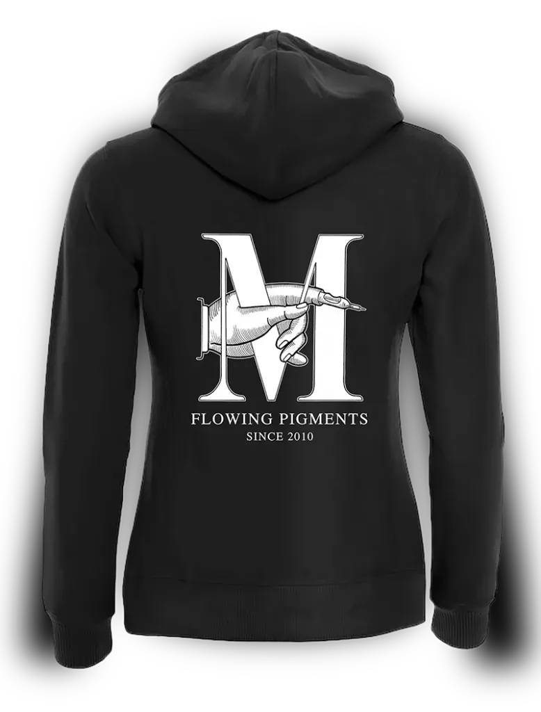 021042-99_Hoodie_Damen_black_back_1_M_Merch-MarkusK_75dpi-778x1024.webp